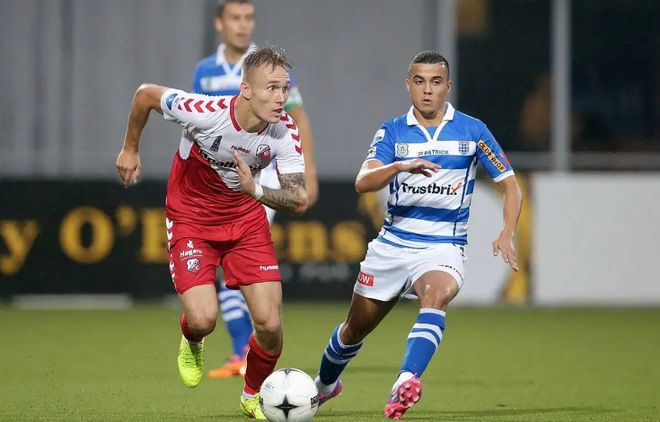 尽管他努力 尽管他努力