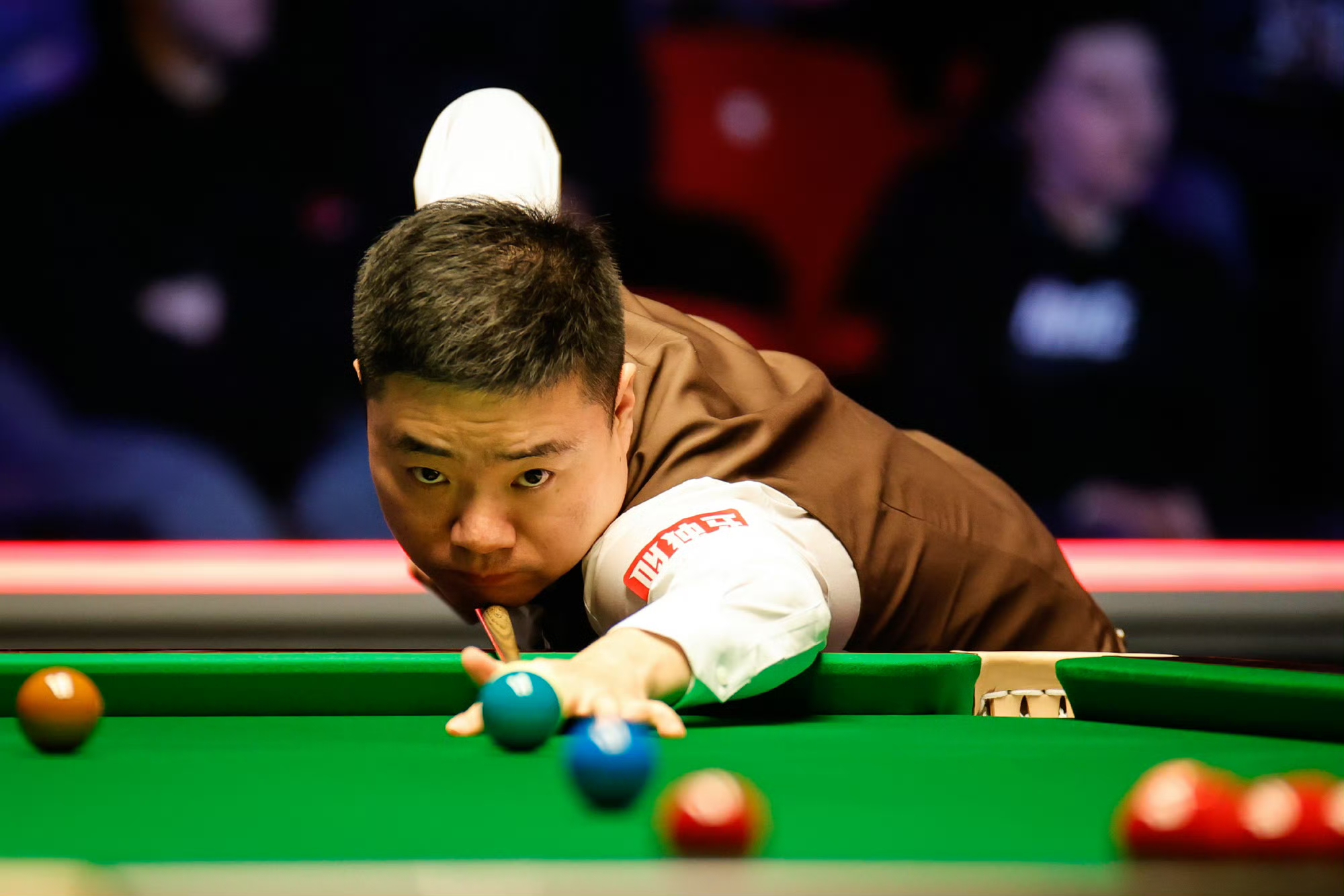 而不让自己 而不让自己